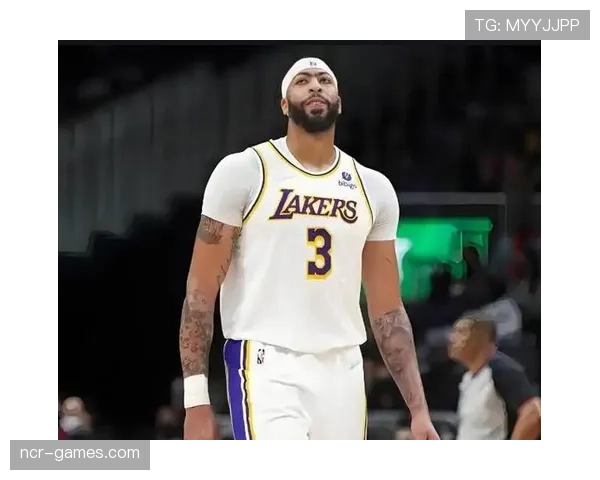 戴维斯强势发挥助球队逆转，赛季影响力持续攀升引关注