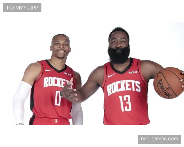 拉塞尔·韦斯特布鲁克又把整条街当秀场走，这裤子能把我三个月房租吞了