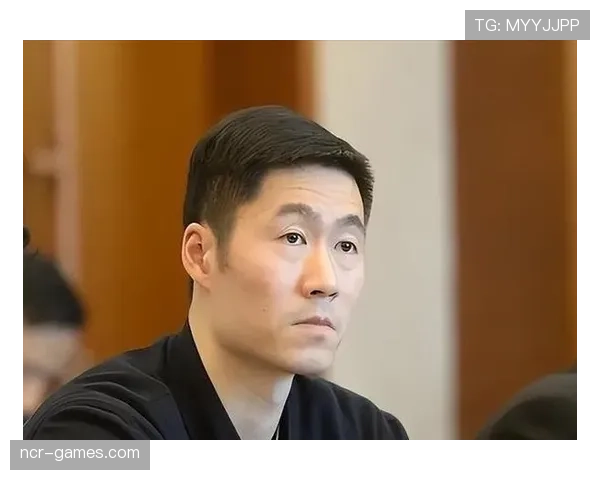 王励勤吃个饭有人偷偷给他算账，这日子也太拽了吧？